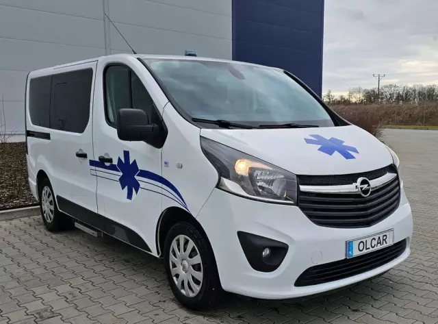 RENAULT TRAFIC KARETKA/AMBULANS 