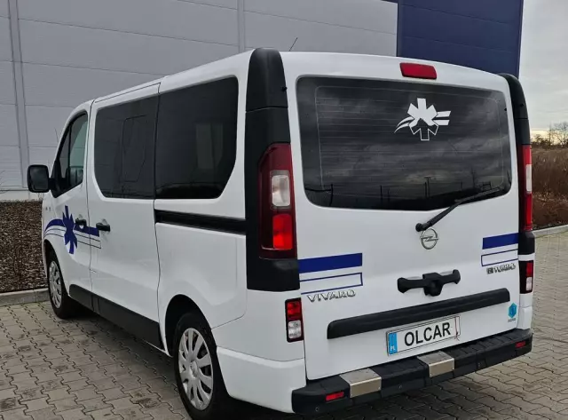 RENAULT TRAFIC KARETKA/AMBULANS 