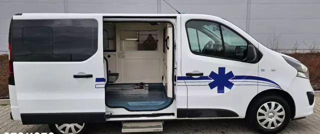 RENAULT TRAFIC KARETKA/AMBULANS 