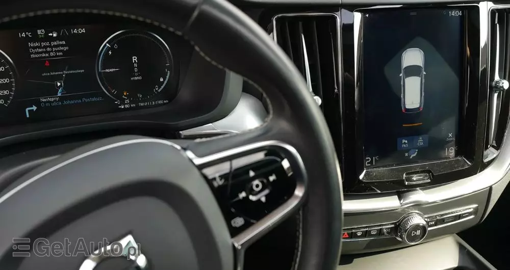 VOLVO XC 60 T8 AWD Plug-In Hybrid Momentum Pro