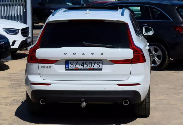 VOLVO XC 60 T8 AWD Plug-In Hybrid Momentum Pro