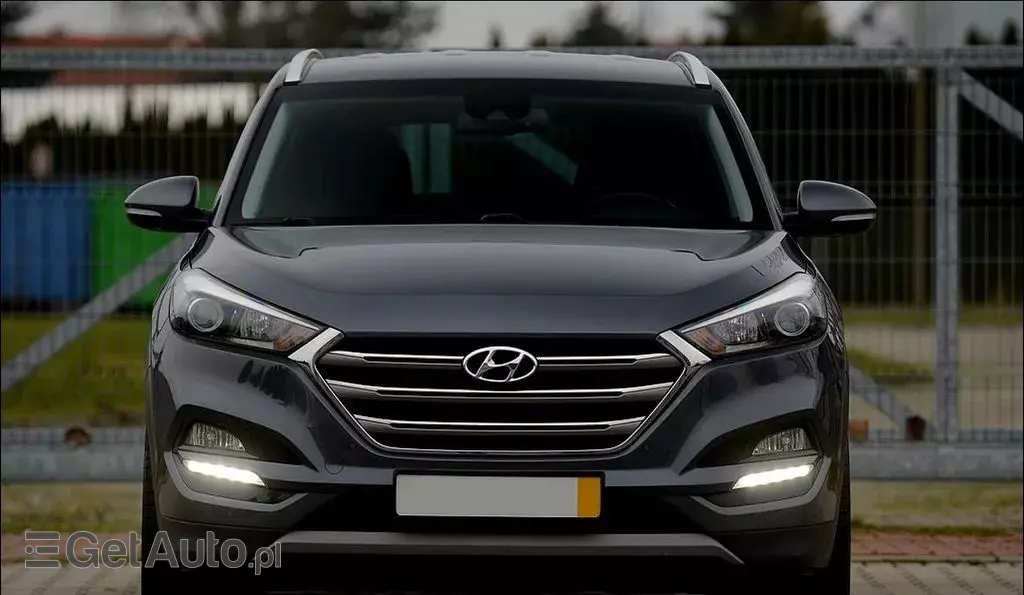 HYUNDAI Tucson 