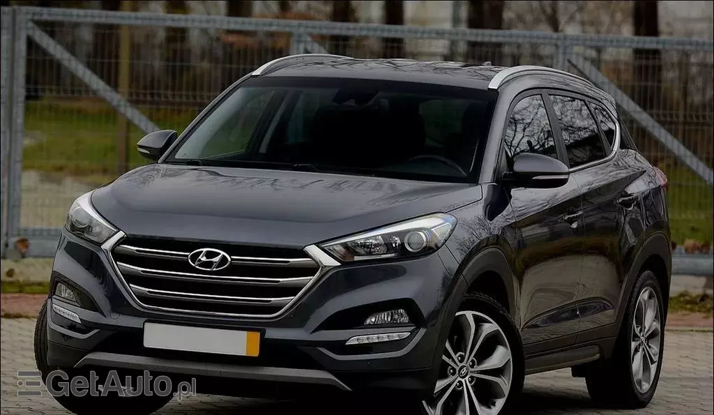 HYUNDAI Tucson 
