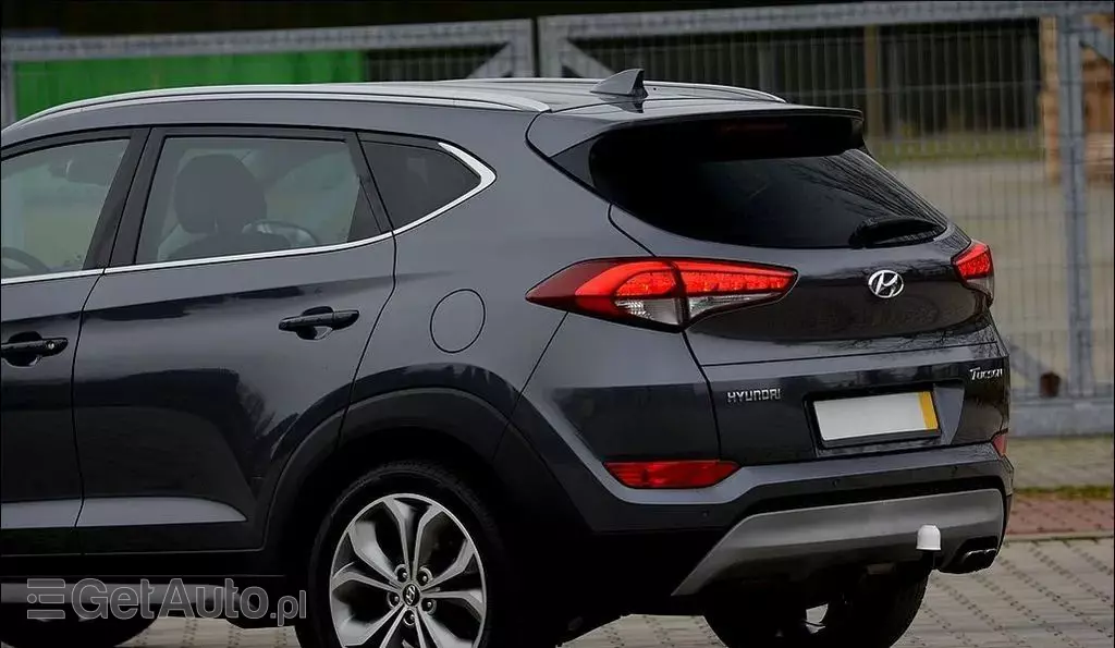 HYUNDAI Tucson 
