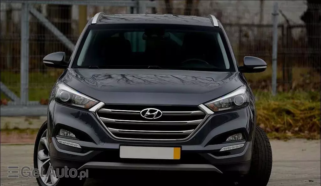 HYUNDAI Tucson 