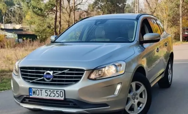 VOLVO XC60 