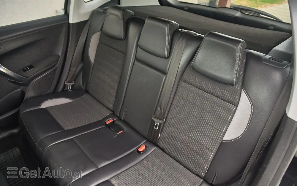PEUGEOT 2008 1.6 BlueHDi Allure