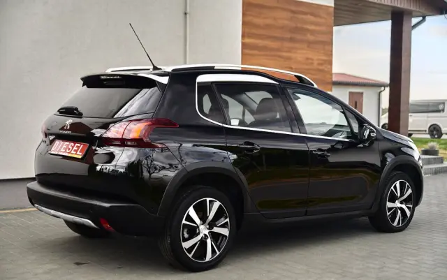 PEUGEOT 2008 1.6 BlueHDi Allure