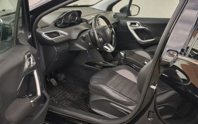 PEUGEOT 2008 1.6 BlueHDi Allure