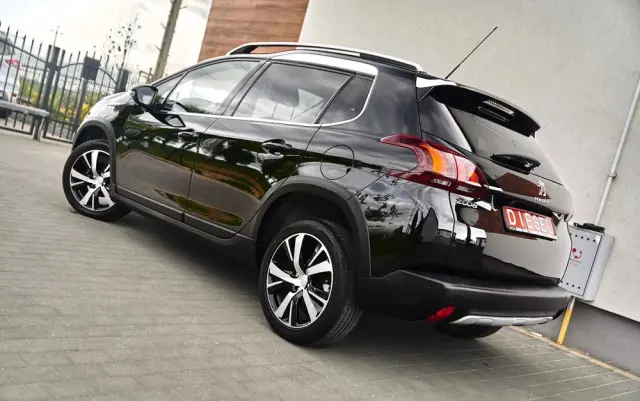 PEUGEOT 2008 1.6 BlueHDi Allure