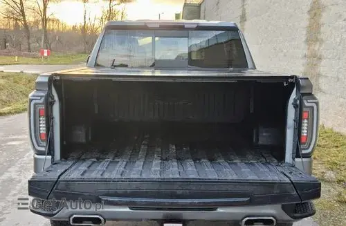 GMC Sierra 