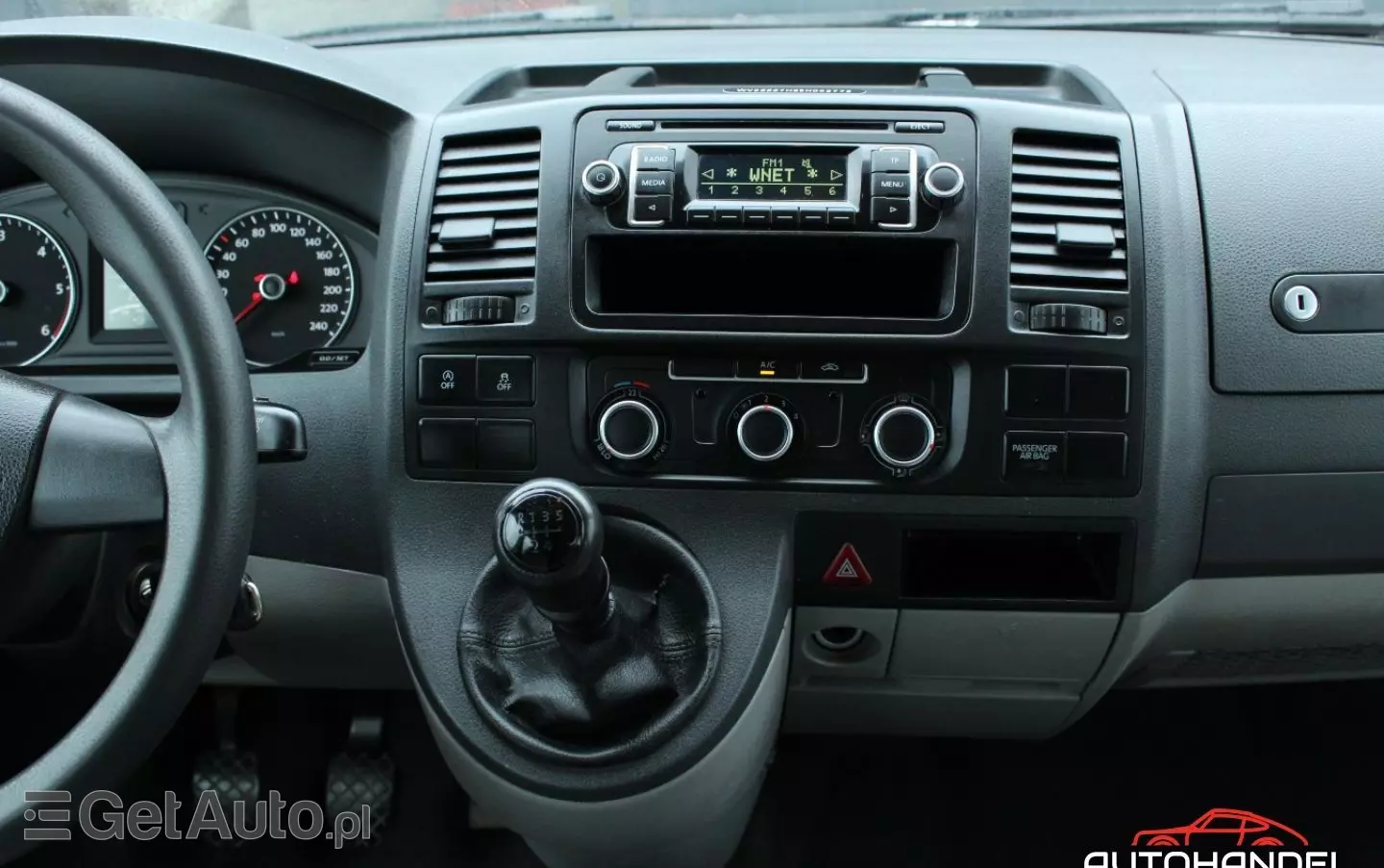 VOLKSWAGEN Transporter 