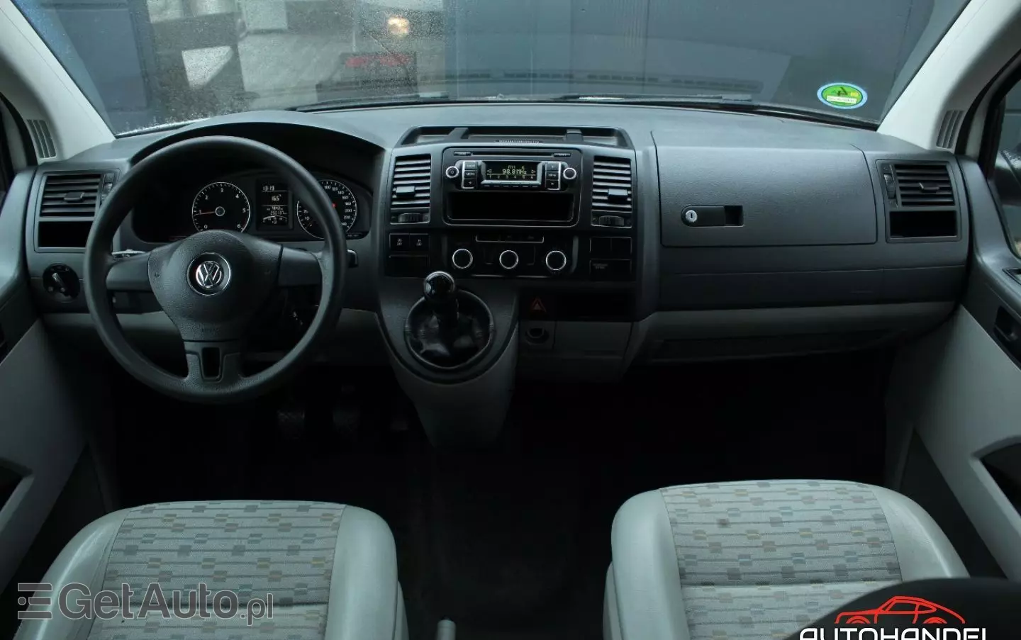 VOLKSWAGEN Transporter 