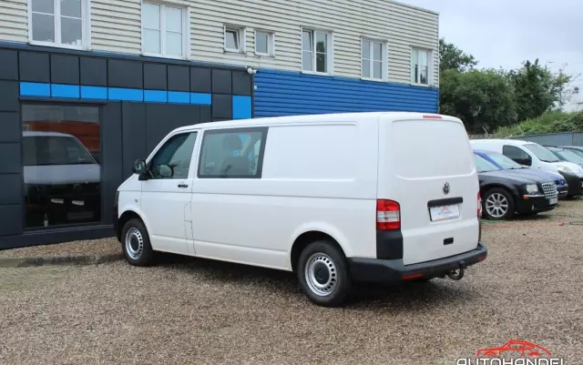 VOLKSWAGEN Transporter 
