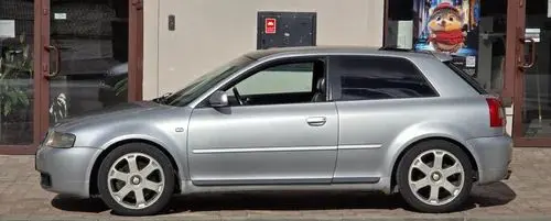 AUDI S3 
