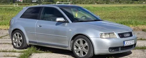 AUDI S3 