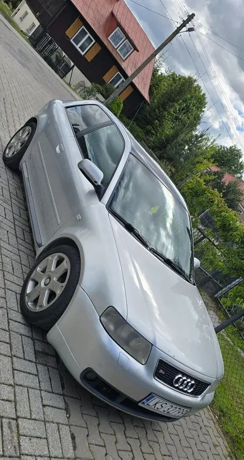 AUDI S3 