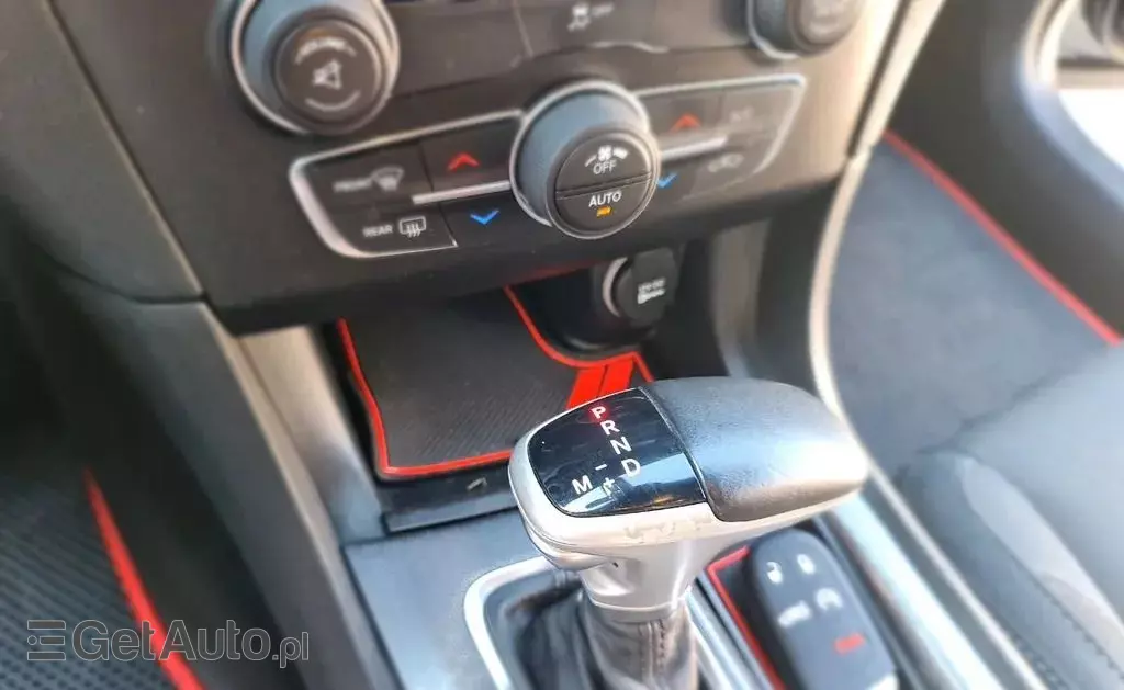 DODGE Charger R/T Road & Track 5.7 HEMI V8 (370 KM) Automatic