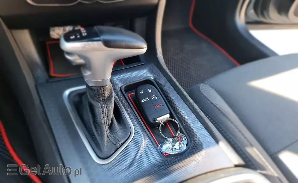 DODGE Charger R/T Road & Track 5.7 HEMI V8 (370 KM) Automatic