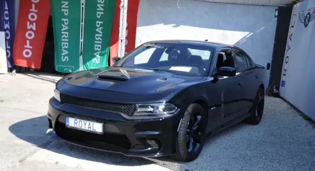 DODGE Charger R/T Road & Track 5.7 HEMI V8 (370 KM) Automatic