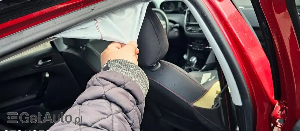 PEUGEOT 2008 PureTech 110 Stop&Start EAT6 GT-Line Edition