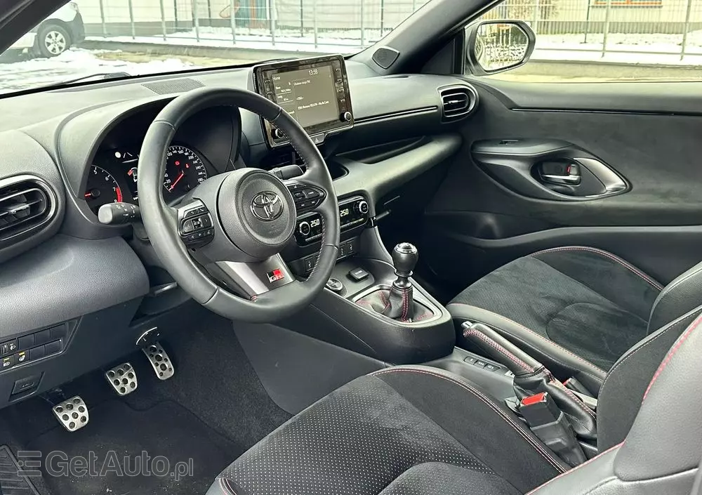 TOYOTA Yaris GR 1.6 Dynamic