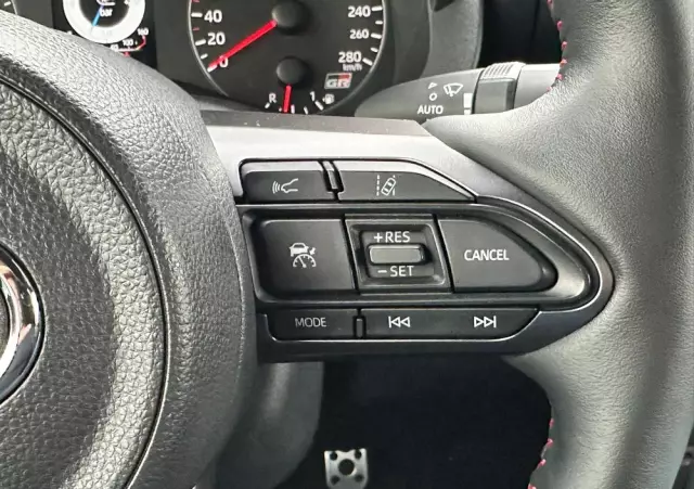 TOYOTA Yaris GR 1.6 Dynamic