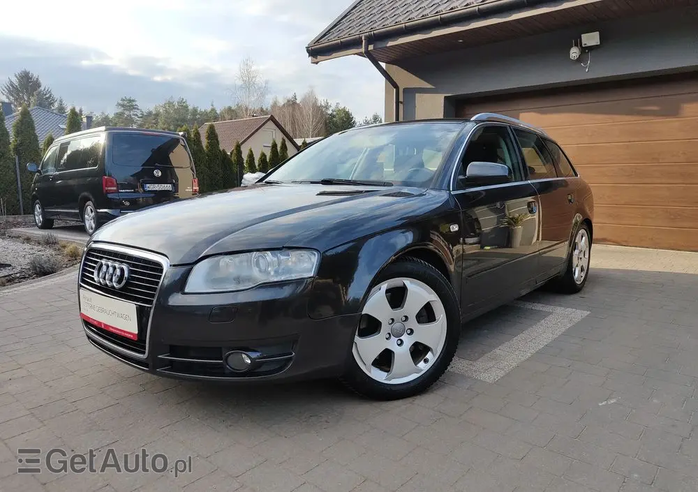 AUDI A4 Avant 3.0 TDI DPF quattro S line Sportpaket (plus)