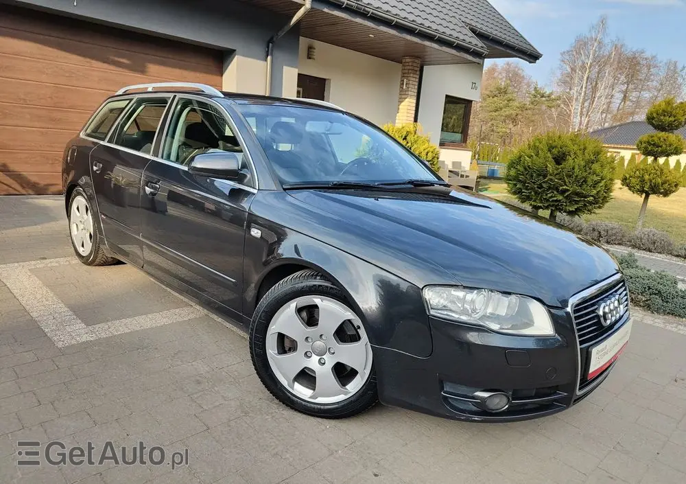 AUDI A4 Avant 3.0 TDI DPF quattro S line Sportpaket (plus)