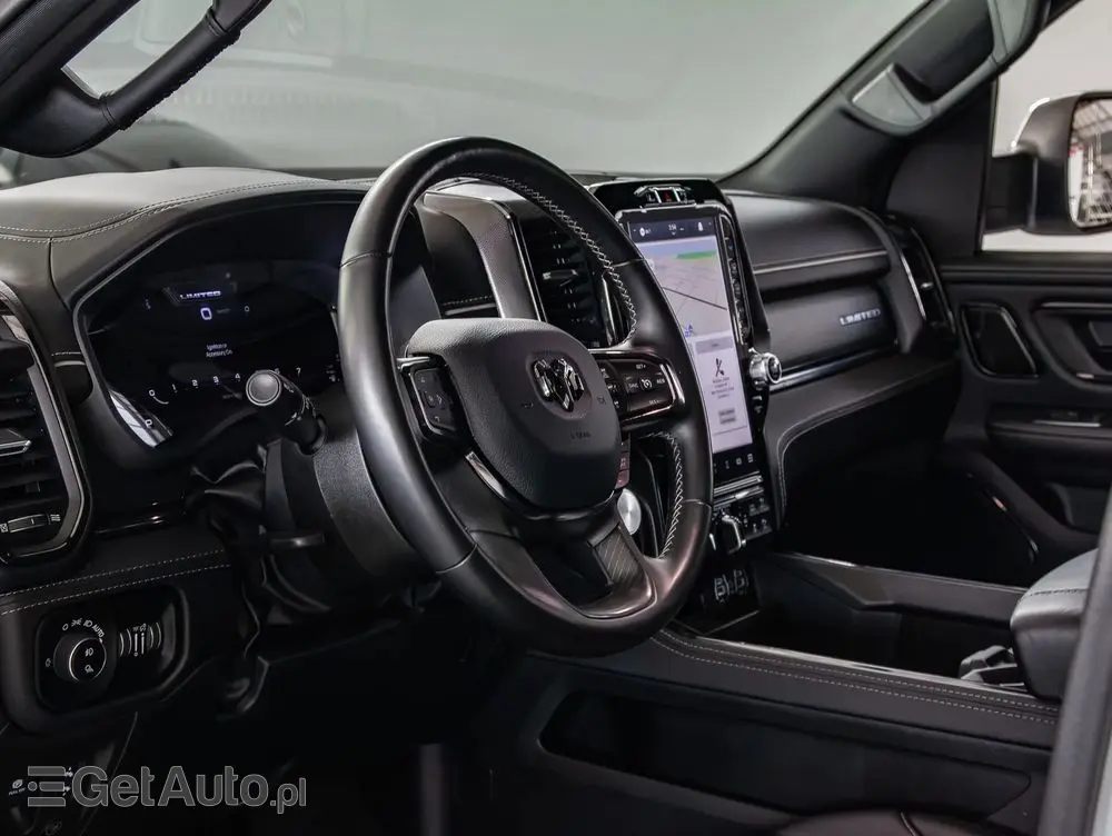 RAM 1500 Crew Cab Limited