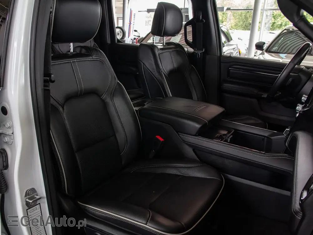 RAM 1500 Crew Cab Limited