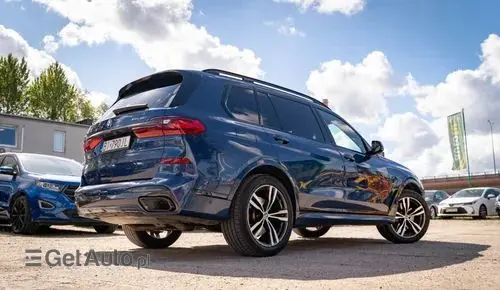 BMW X7 