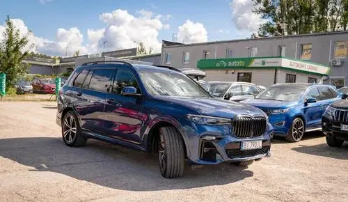BMW X7 