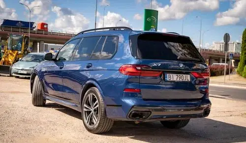 BMW X7 