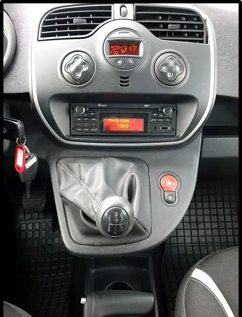 RENAULT Kangoo 