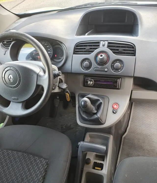 RENAULT Kangoo 
