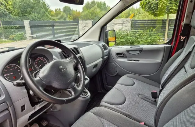 PEUGEOT Expert 