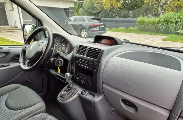 PEUGEOT Expert 