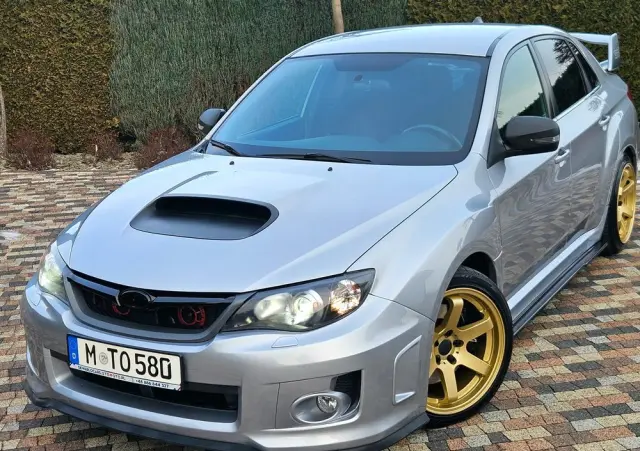 SUBARU Impreza 2.5 WRX STI TOP