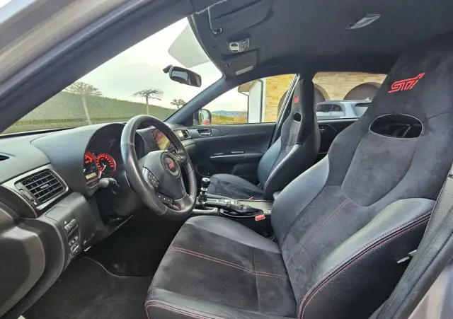 SUBARU Impreza 2.5 WRX STI TOP