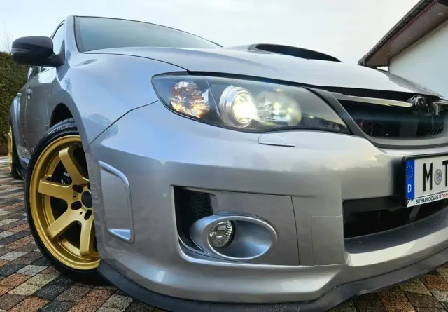 SUBARU Impreza 2.5 WRX STI TOP