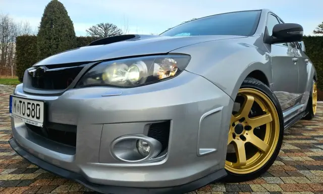 SUBARU Impreza 2.5 WRX STI TOP