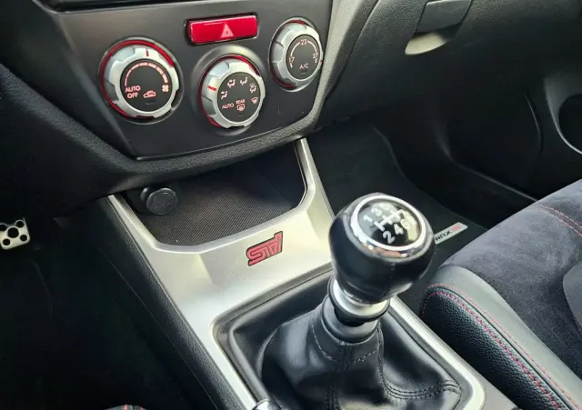 SUBARU Impreza 2.5 WRX STI TOP