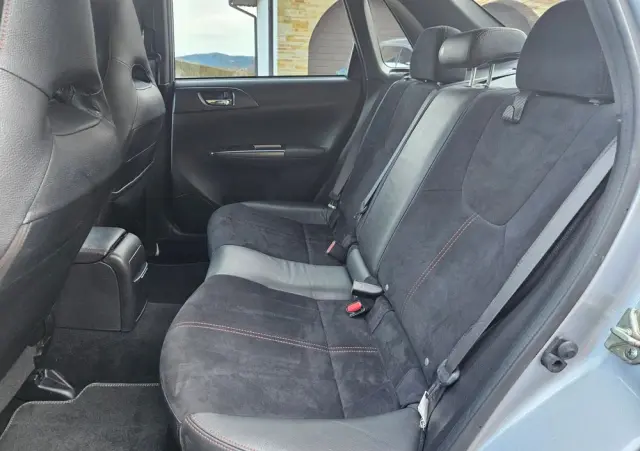 SUBARU Impreza 2.5 WRX STI TOP