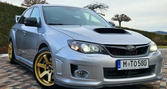 SUBARU Impreza 2.5 WRX STI TOP