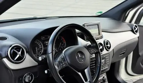 MERCEDES-BENZ Klasa B 