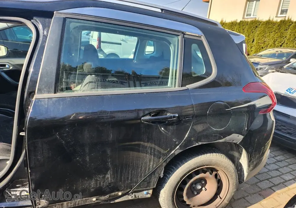 PEUGEOT 2008 PureTech 82 Allure