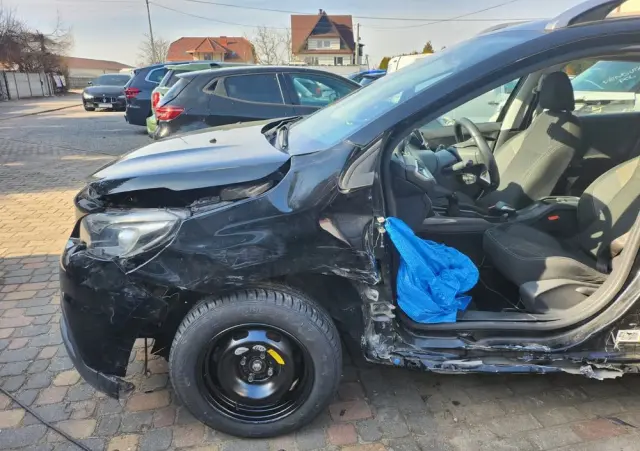 PEUGEOT 2008 PureTech 82 Allure