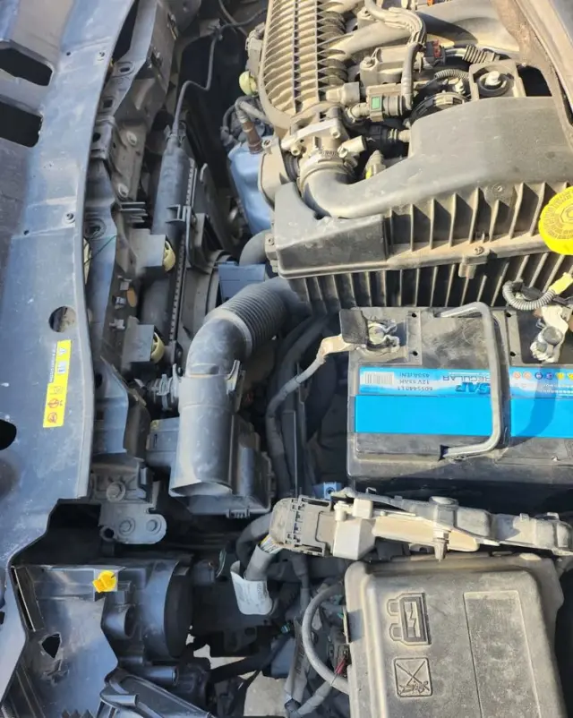 PEUGEOT 2008 PureTech 82 Allure