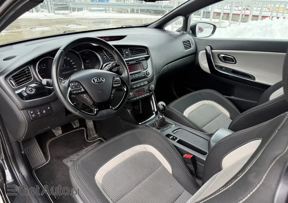 KIA Ceed 1.6 CRDi 128 ISG Vision